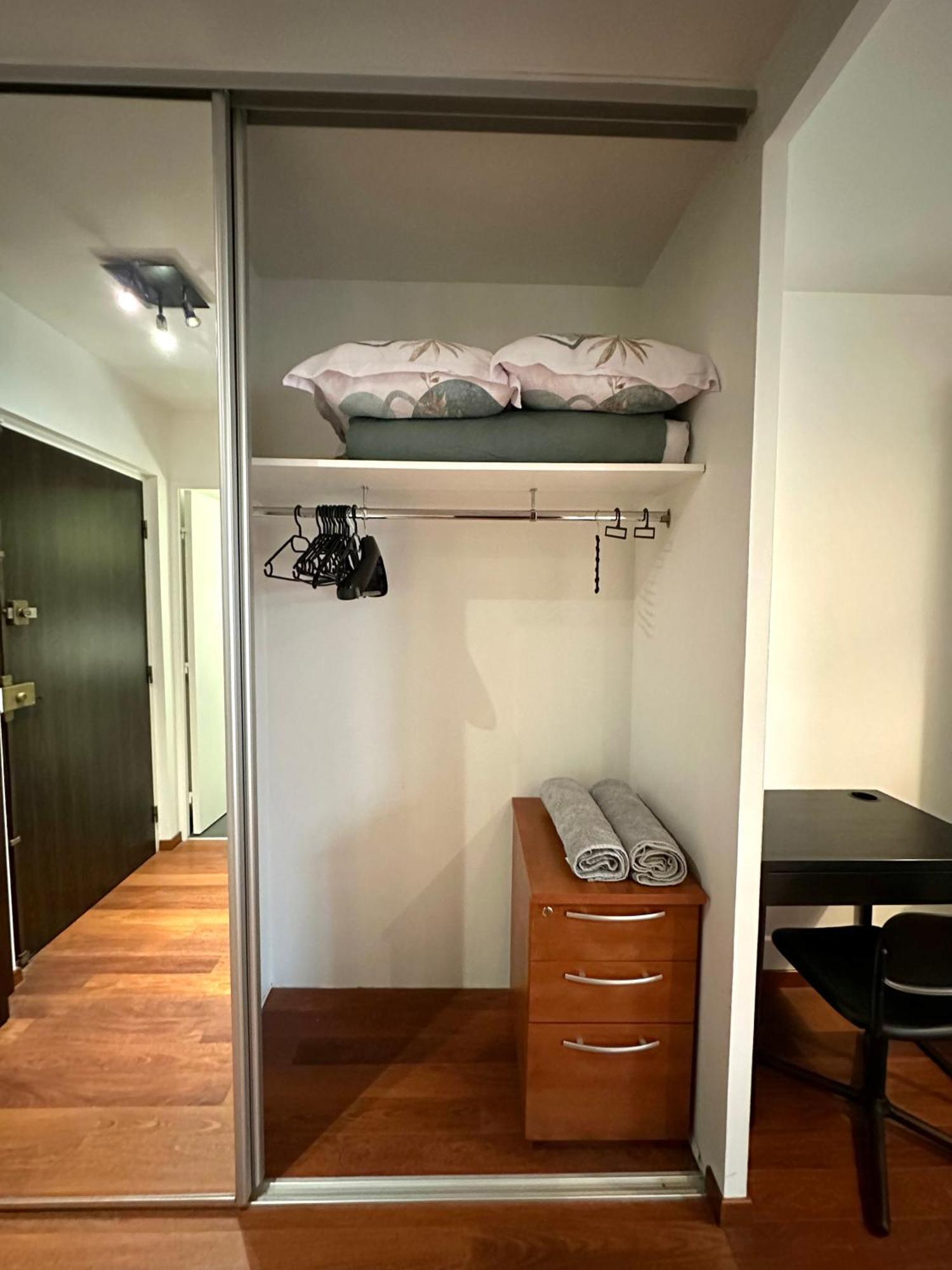L'Athos - Appartement Equipe - Entre Paris Et Versailles - Haut Debit Garches Exterior photo